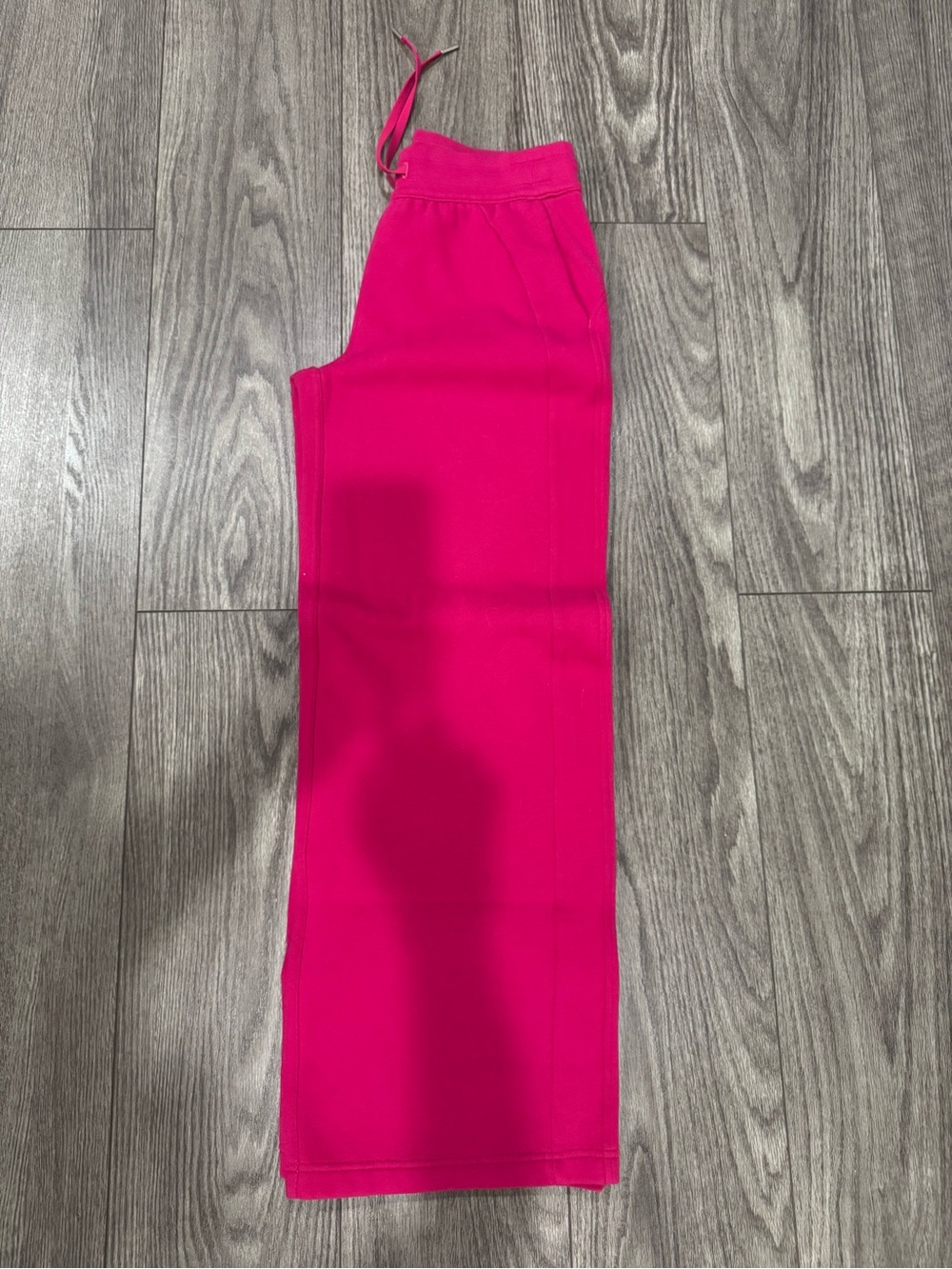lululemon athletica Wide-Leg Sweatpants in Bright Hot Pink